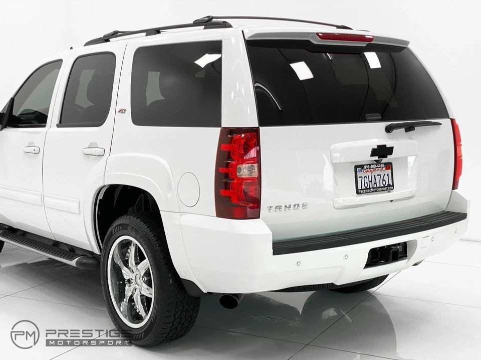 2014 Chevrolet Tahoe 4th Gen - Image 10 of 21