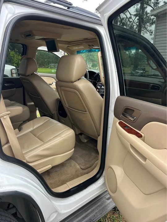 2014 Chevrolet Tahoe 3rd Gen - Image 13 of 20