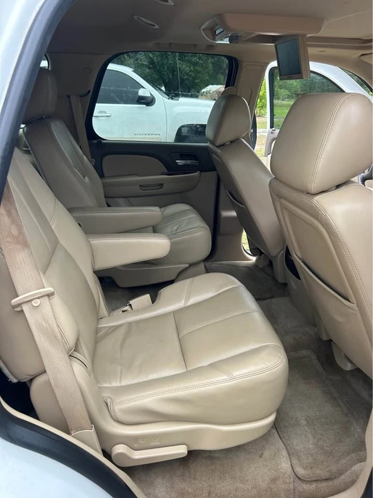 2014 Chevrolet Tahoe 3rd Gen - Image 14 of 20