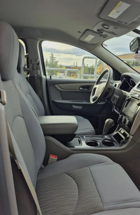 2014 Chevrolet Traverse - Image 8 of 16