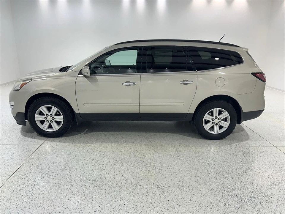 2014 Chevrolet Traverse - Image 5 of 12