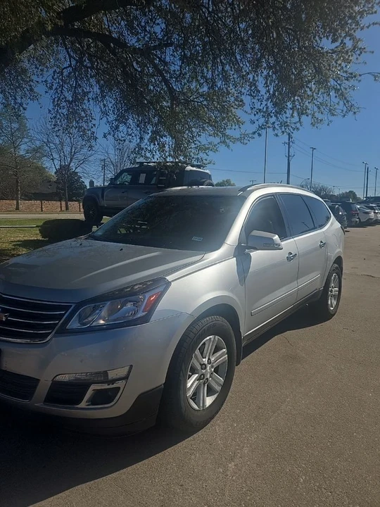 2014 Chevrolet Traverse - Image 2 of 6