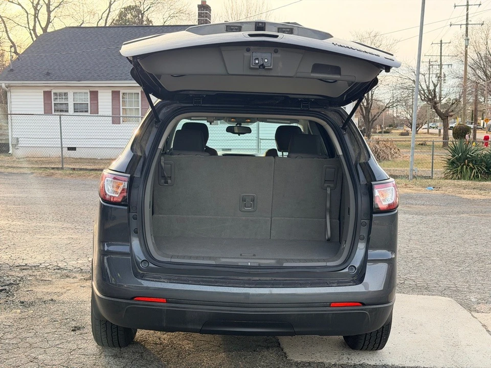 2014 Chevrolet Traverse - Image 7 of 16