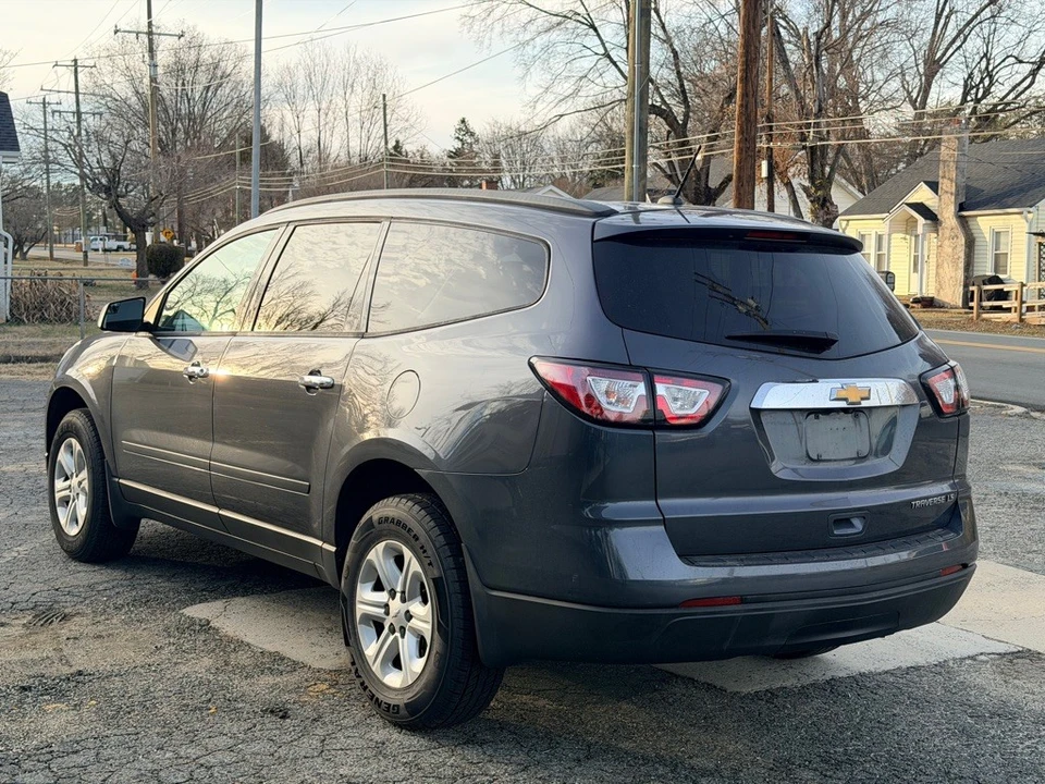 2014 Chevrolet Traverse - Image 9 of 16