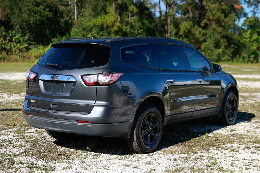 2014 Chevrolet Traverse - Image 11 of 12