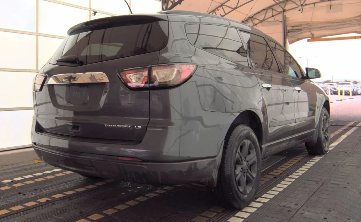 2014 Chevrolet Traverse - Image 4 of 9