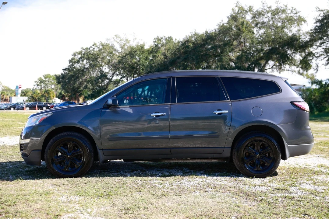 2014 Chevrolet Traverse - Image 3 of 12