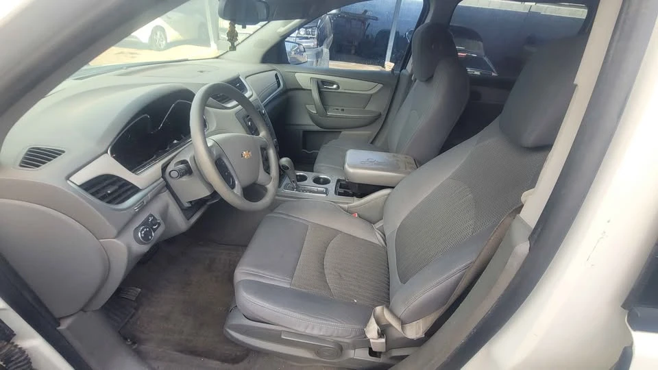 2014 Chevrolet Traverse - Image 5 of 9