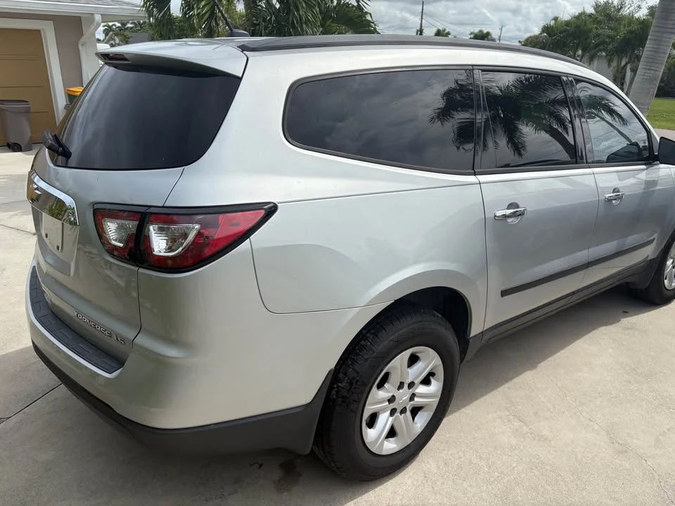 2014 Chevrolet Traverse - Image 3 of 10