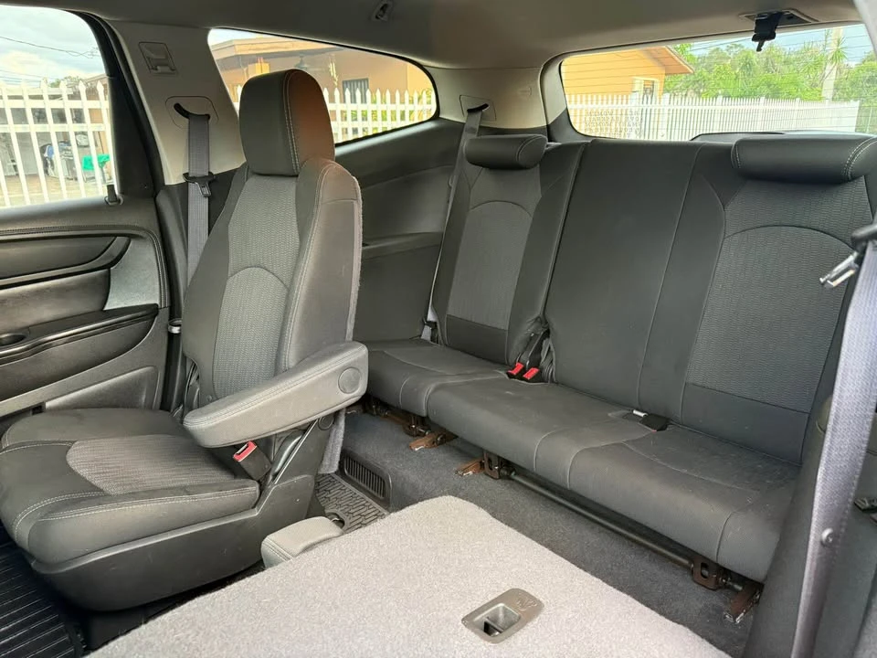 2014 Chevrolet Traverse - Image 11 of 13