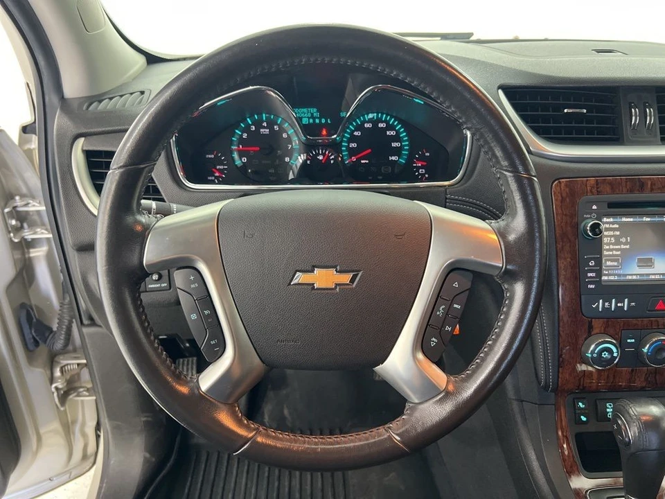 2014 Chevrolet Traverse - Image 10 of 21