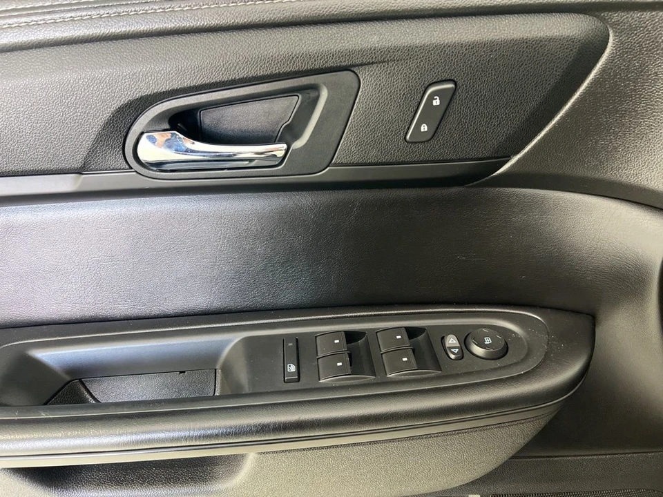 2014 Chevrolet Traverse - Image 19 of 21