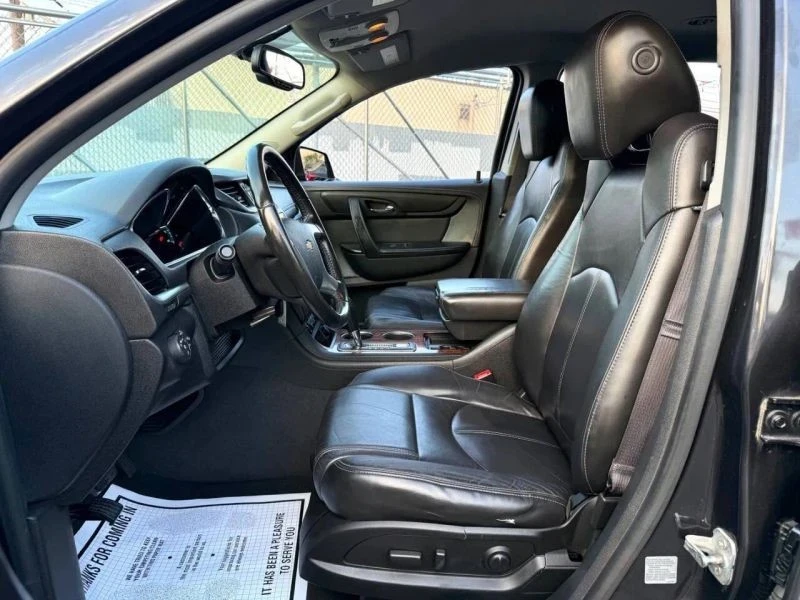 2014 Chevrolet Traverse - Image 10 of 12