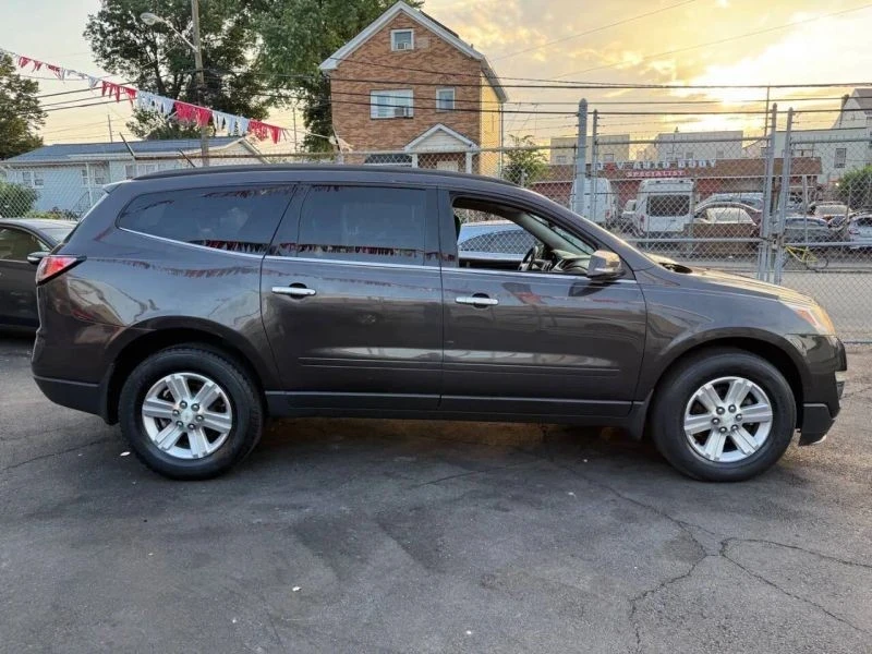 2014 Chevrolet Traverse - Image 7 of 12