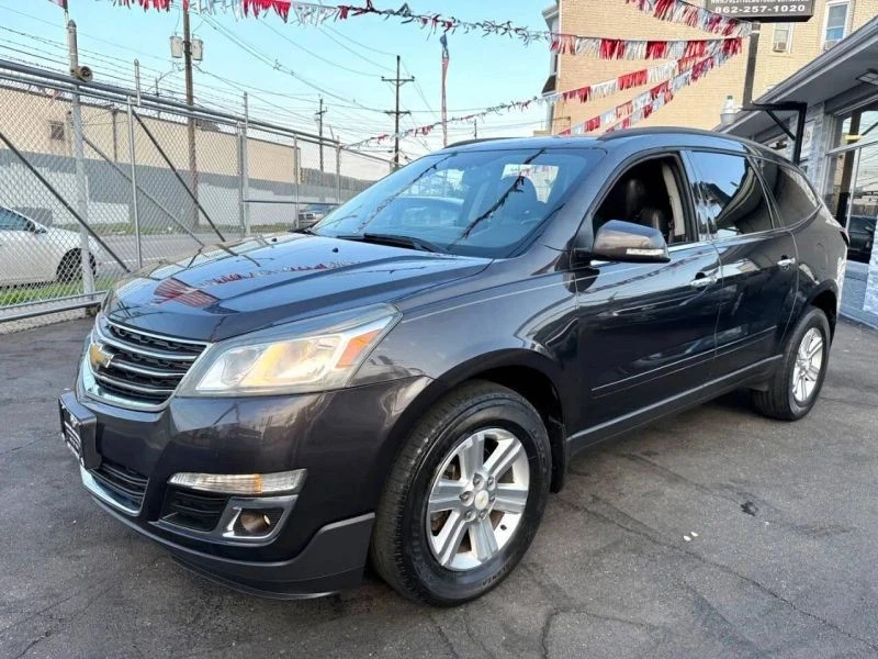 2014 Chevrolet Traverse - Image 2 of 12