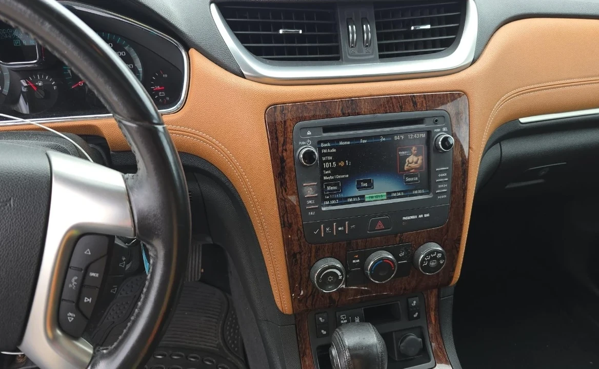2014 Chevrolet Traverse - Image 8 of 9