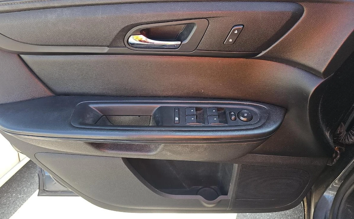 2014 Chevrolet Traverse - Image 9 of 14