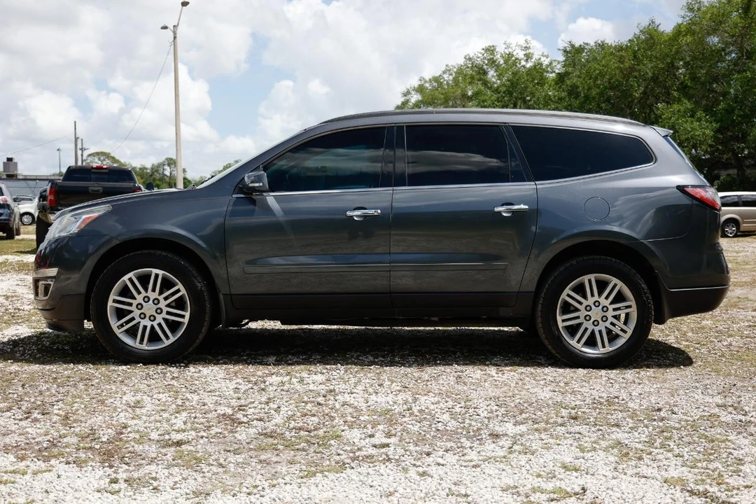 2014 Chevrolet Traverse - Image 3 of 21