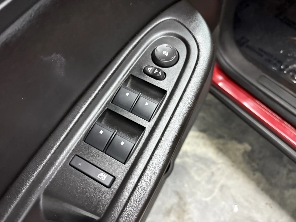 2014 Chevrolet Traverse - Image 15 of 21