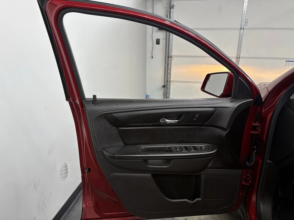 2014 Chevrolet Traverse - Image 14 of 21