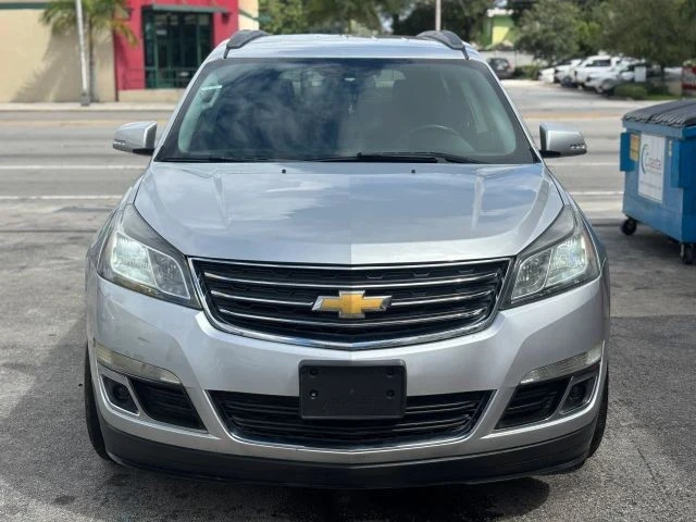 2014 Chevrolet Traverse - Image 2 of 21