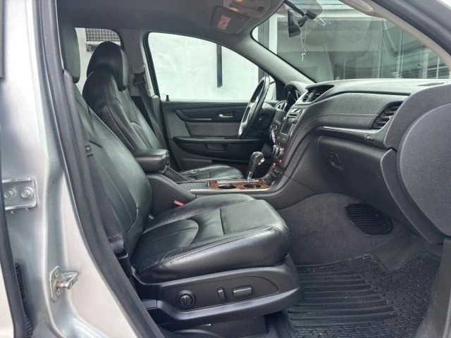 2014 Chevrolet Traverse - Image 9 of 21
