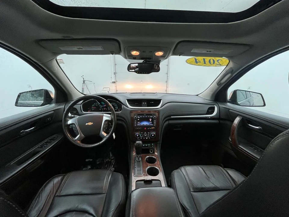 2014 Chevrolet Traverse - Image 2 of 12