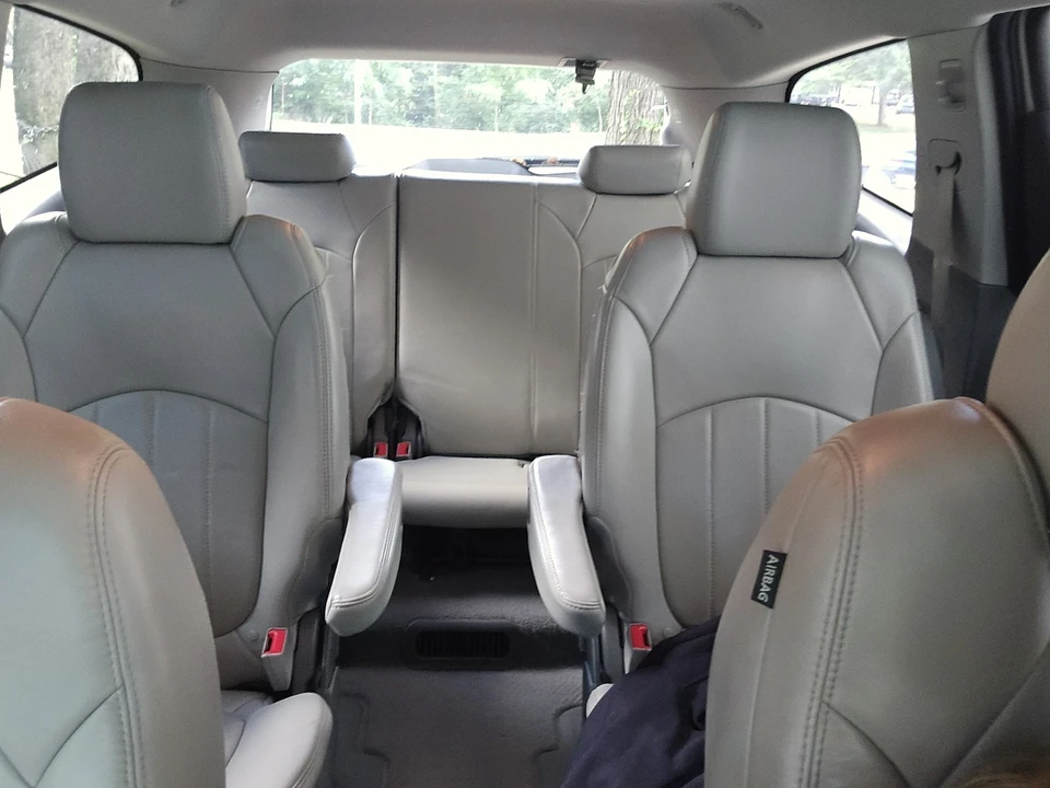 2014 Chevrolet Traverse - Image 10 of 13