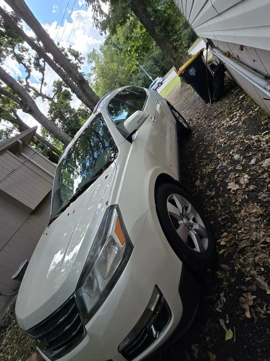 2014 Chevrolet Traverse - Image 2 of 13