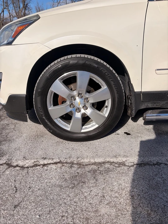 2014 Chevrolet Traverse - Image 6 of 21