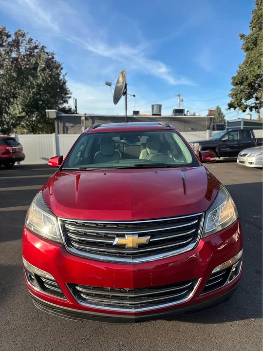 2014 Chevrolet Traverse - Image 2 of 11