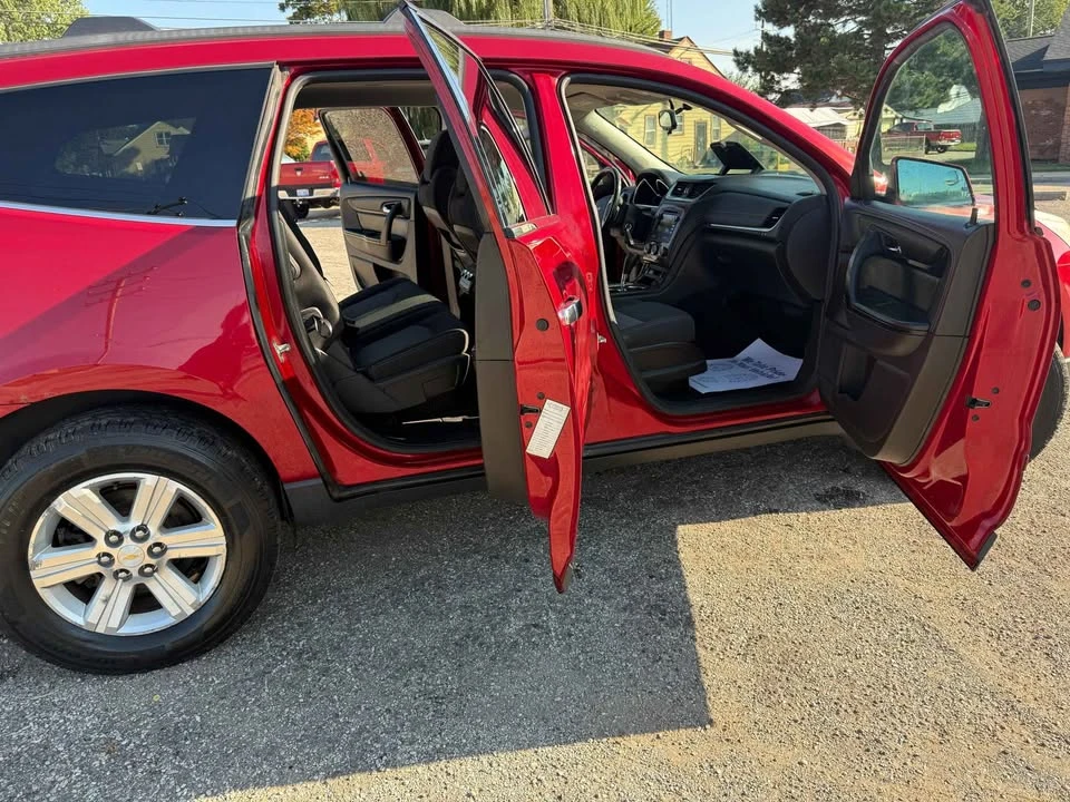 2014 Chevrolet Traverse - Image 5 of 14