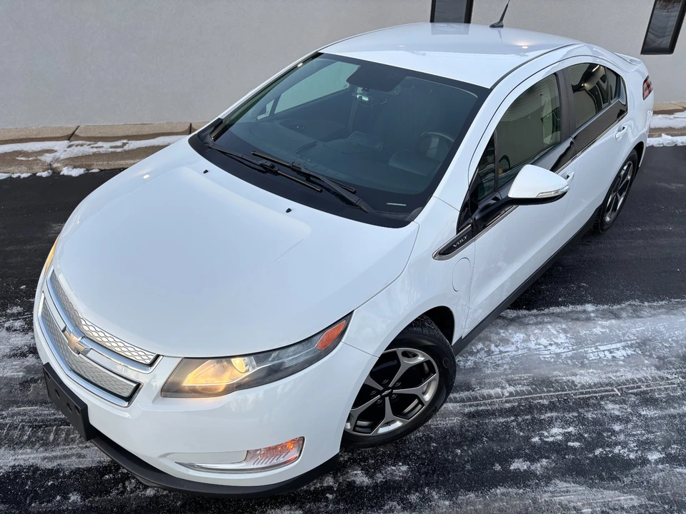 2014 Chevrolet Volt - Image 2 of 21