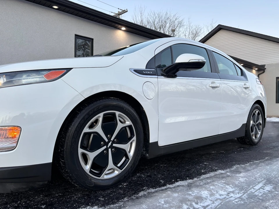 2014 Chevrolet Volt - Image 4 of 21
