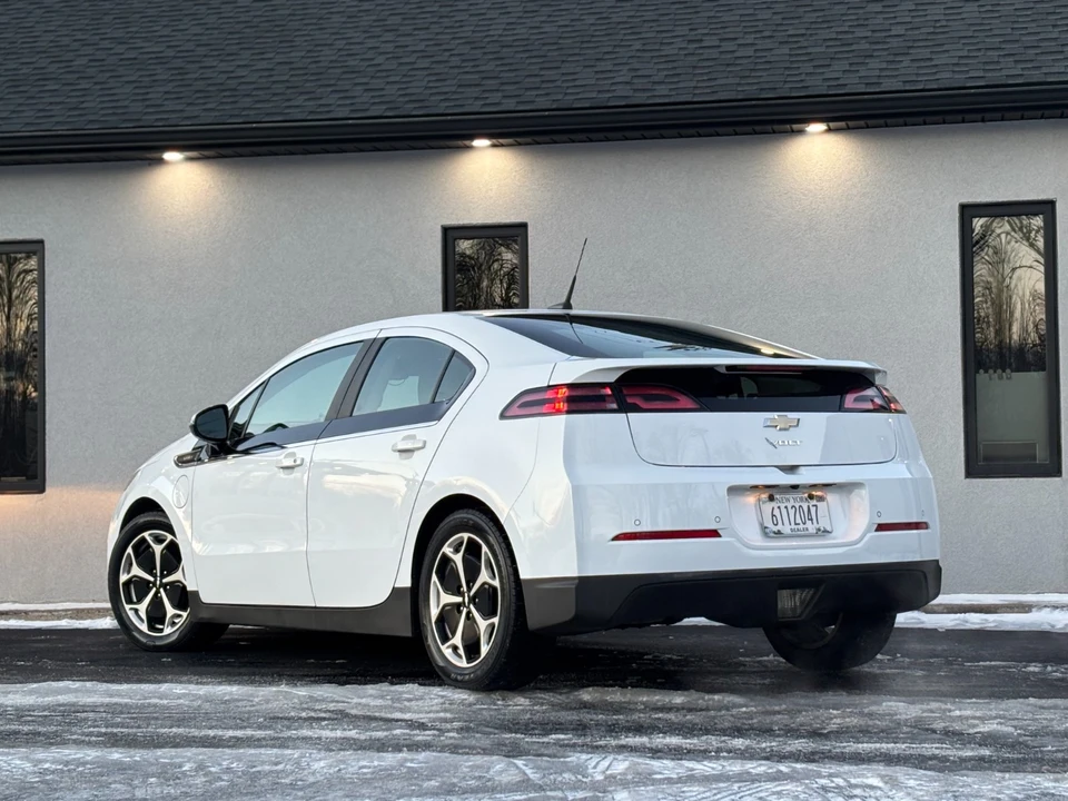 2014 Chevrolet Volt - Image 8 of 21