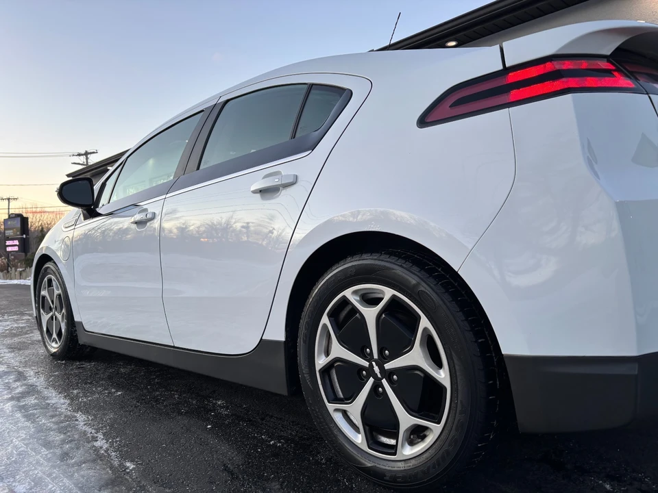 2014 Chevrolet Volt - Image 5 of 21