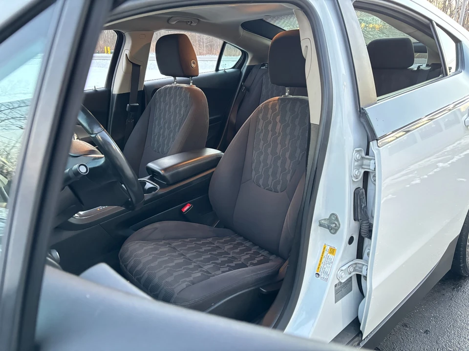 2014 Chevrolet Volt - Image 17 of 21