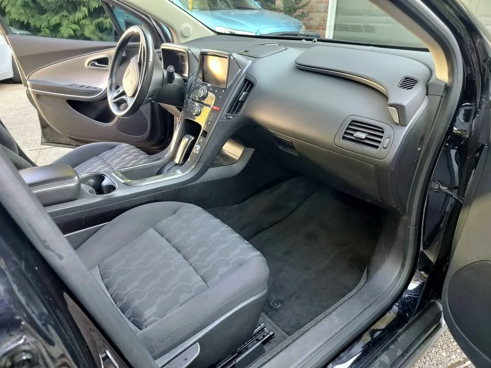 2014 Chevrolet Volt - Image 8 of 9