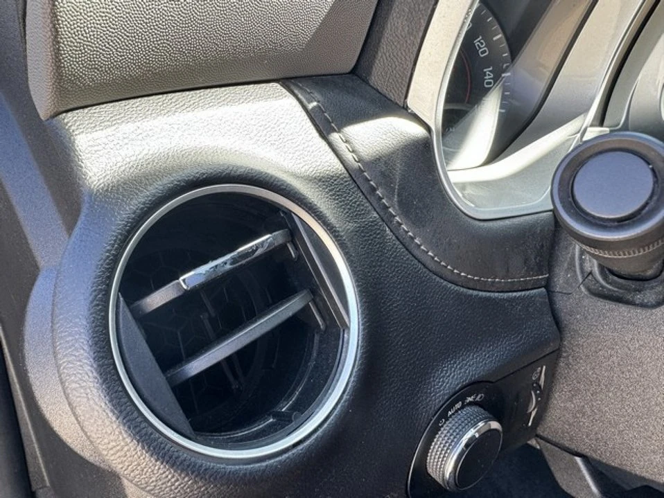 2014 Chevrolet Camaro 5th Gen - Image 16 of 20