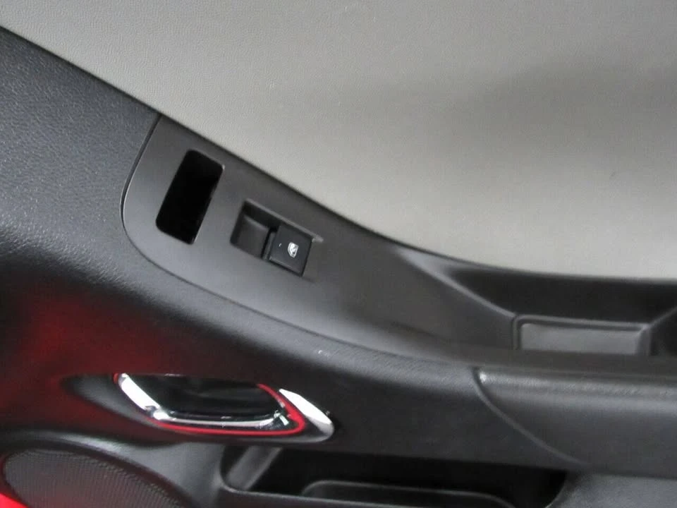 2014 Chevrolet Camaro 5th Gen - Image 14 of 19