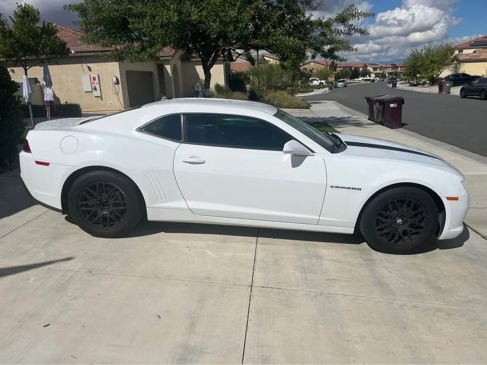 2014 Chevrolet Camaro 5th Gen - Image 2 of 11