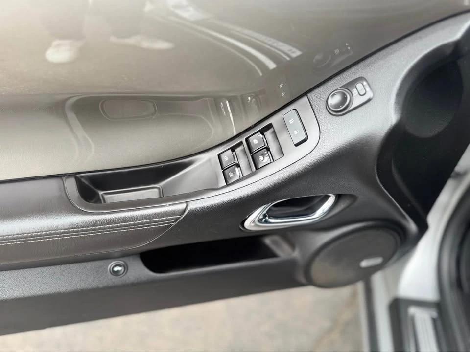 2014 Chevrolet Camaro SS 5th Gen - Image 11 of 19
