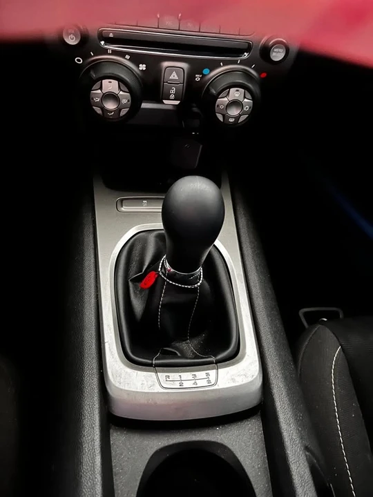 2014 Chevrolet Camaro 5th Gen - Image 15 of 18