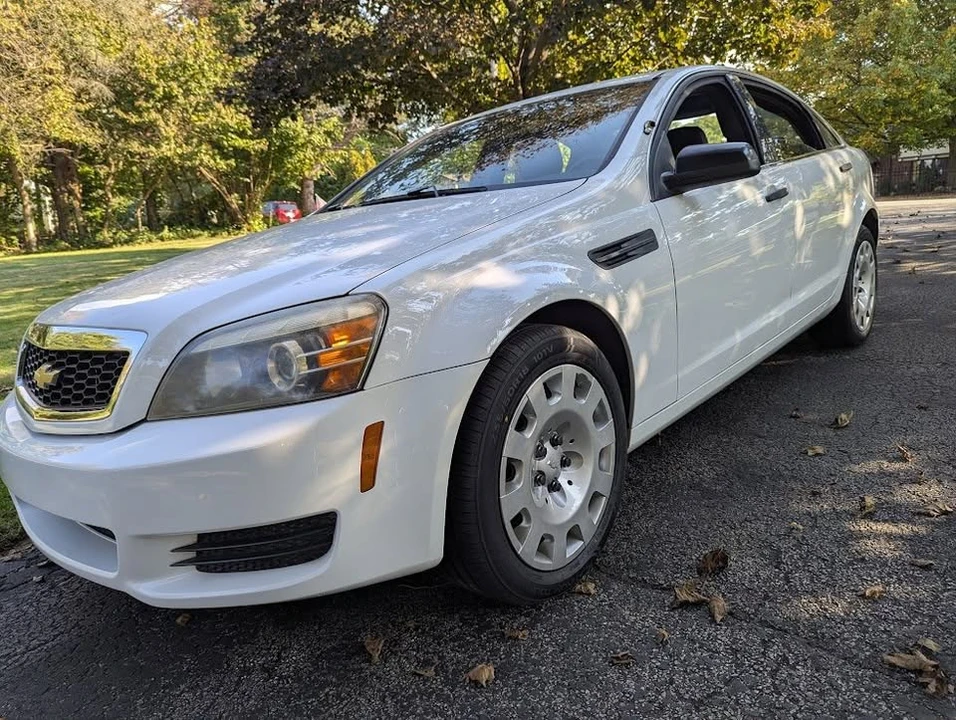 2014 Chevrolet Caprice - Image 2 of 17