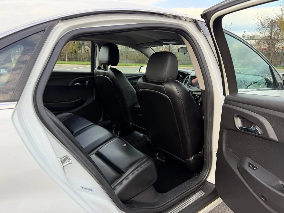 2014 Chevrolet Caprice - Image 12 of 19