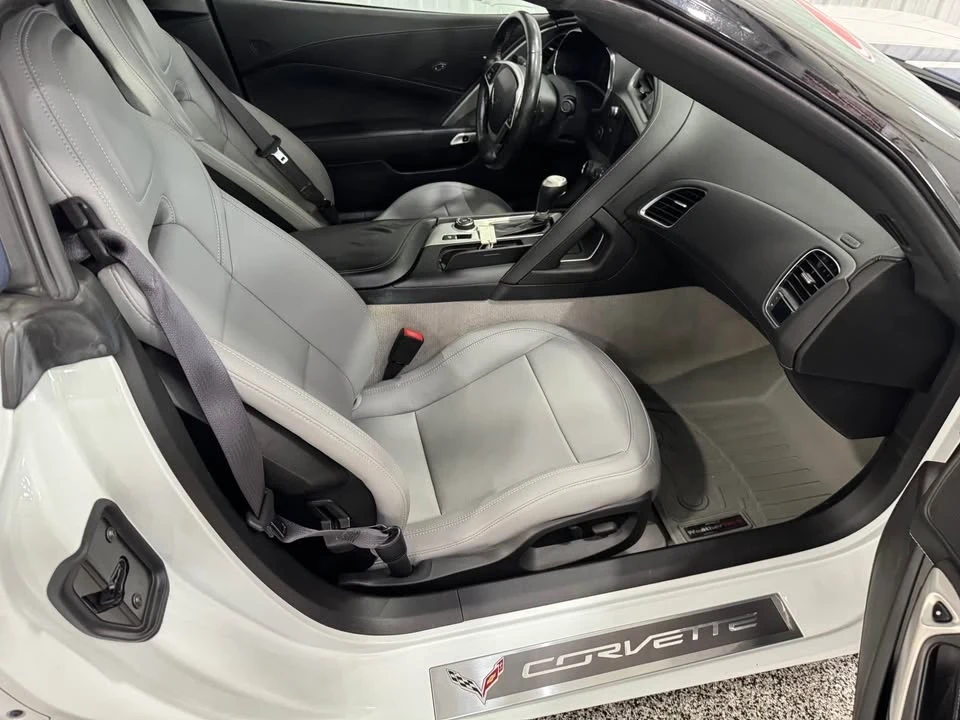 2014 Chevrolet Corvette C7 - Image 9 of 15