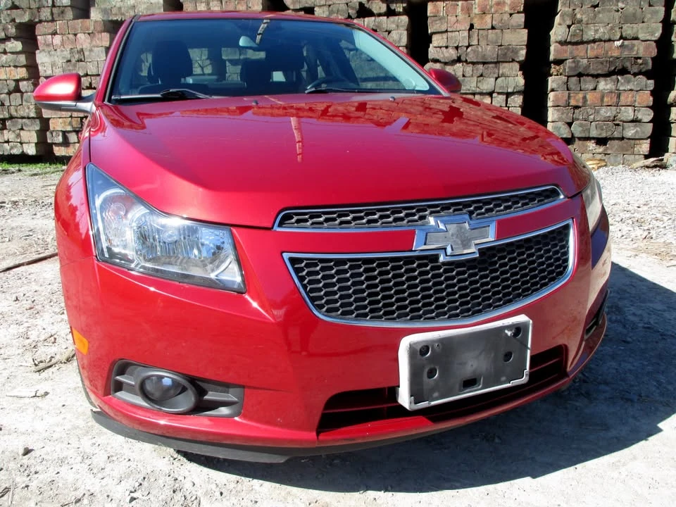 2014 Chevrolet Cruze - Image 2 of 18