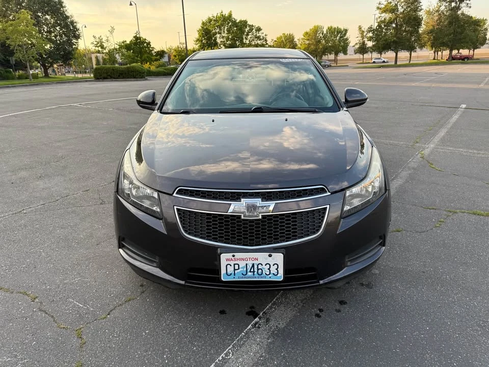 2014 Chevrolet Cruze - Image 2 of 15