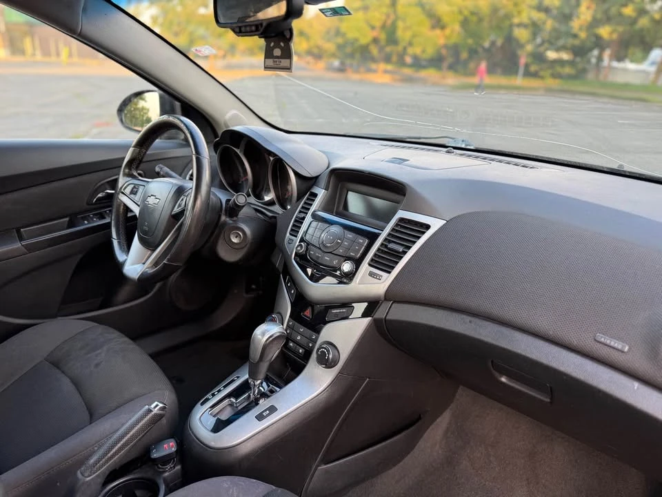2014 Chevrolet Cruze - Image 14 of 15