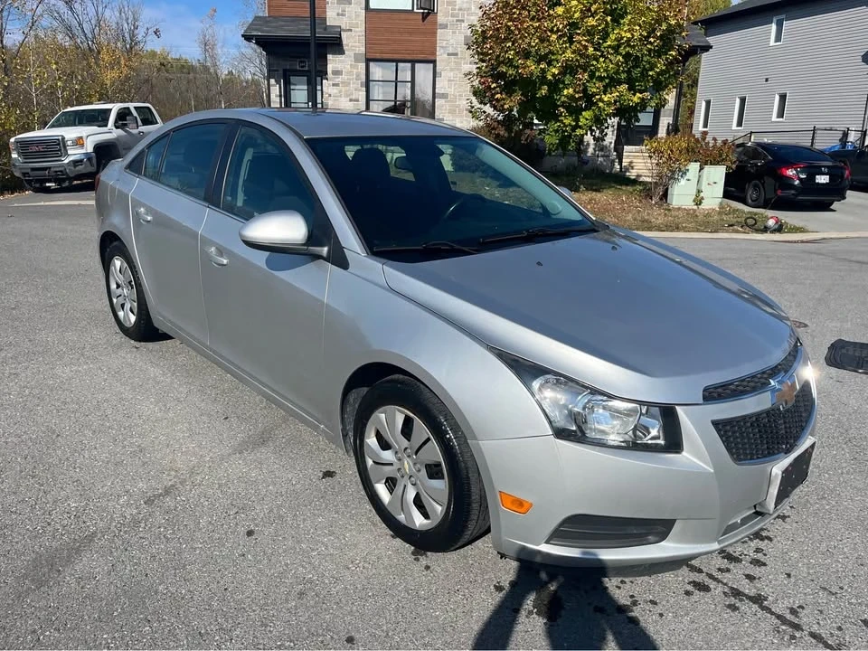 2014 Chevrolet Cruze - Image 2 of 13
